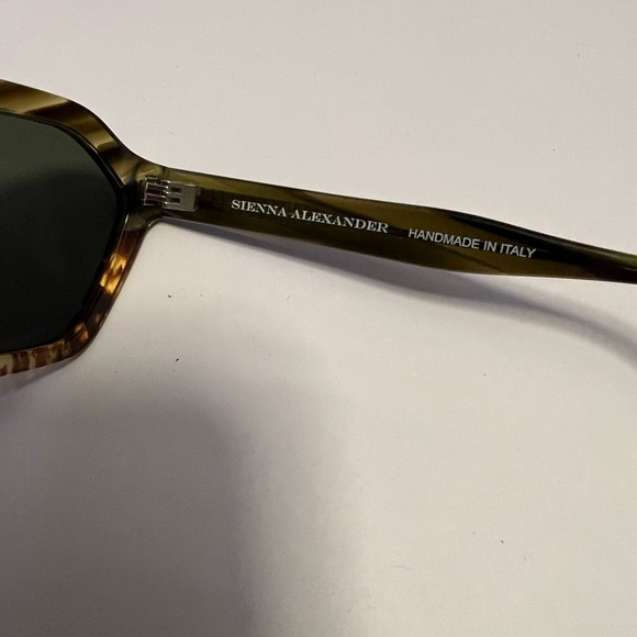 Sienna Alexander Frida Split sunglasses